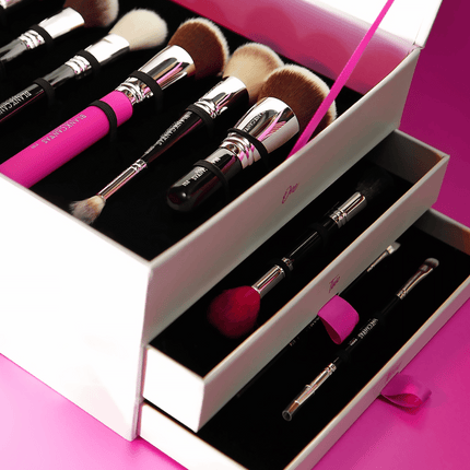 Blank Canvas Tools To Match Your Talent 40 PIECE Gift Set