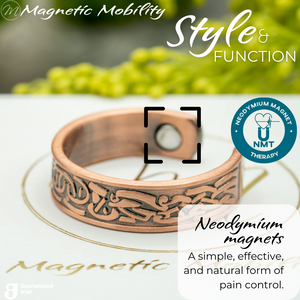 
                  
                    Load image into Gallery viewer, Close up of the Neodymium magnets on the Clover copper ring from Magnetic Mobility - the open backed ring features NTM or Neodymium magnet therapy for arthritis. 
                  
                