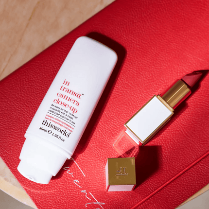This Works In Transit Camera Close Up 40ml